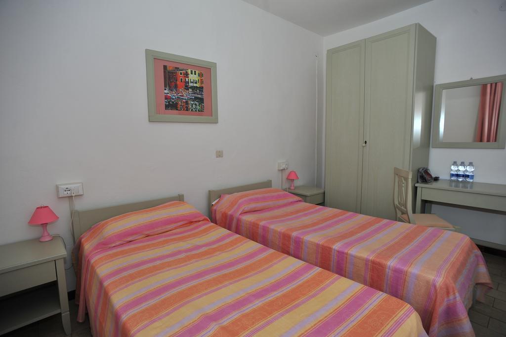 Albergo Dei 10 Colori Procchio  Exterior foto